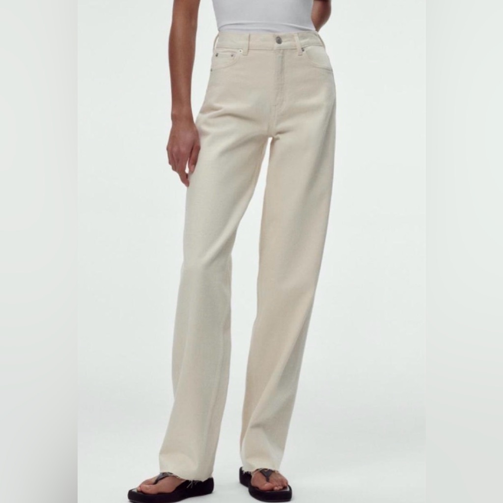 Zara Light Beige Cream Straight Women’s Jeans Size 2
